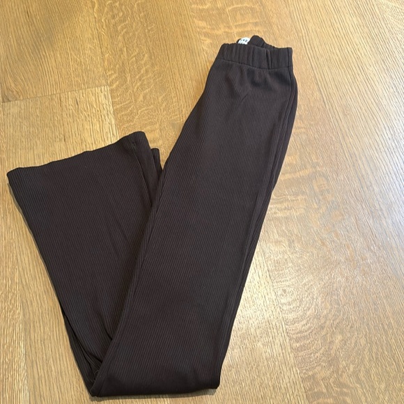 SUNDAY BEST wide leg pants - Picture 2 of 4